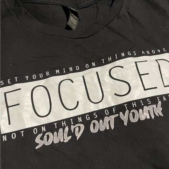 Colossians 3:2 Black 'Focused' Graphic T-Shirt ladies size small - Picture 1 of 2